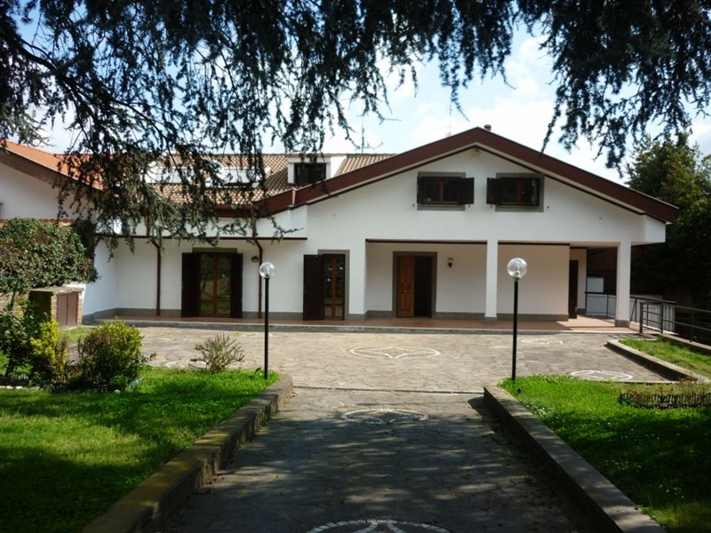 Roma -   Via Fosso della Castelluccia (Castel di Leva)